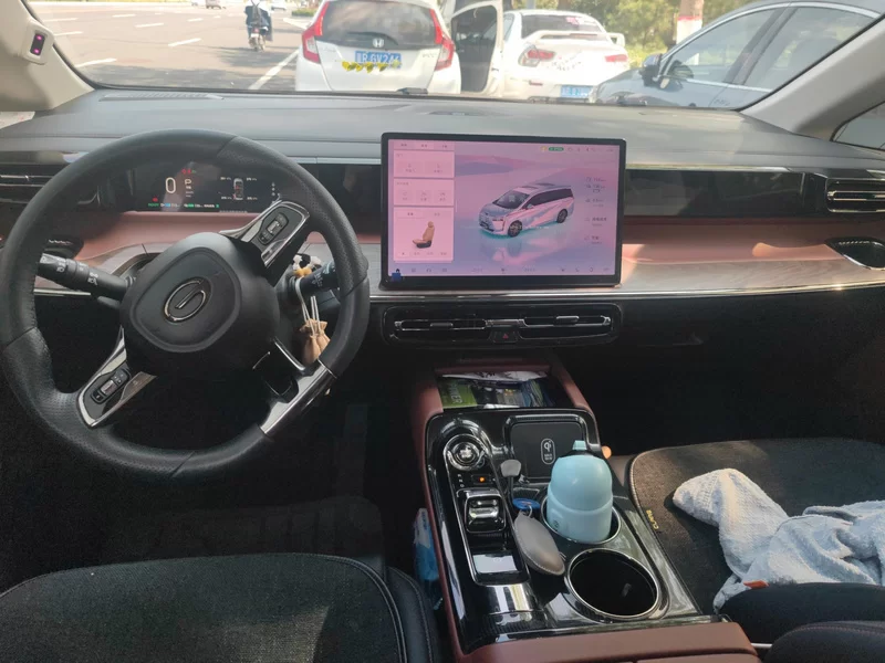 GAC Trumpchi E8 2024 car image #13