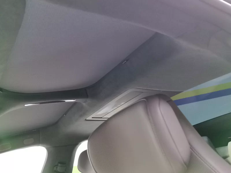 Avatr 12 2024 car image #13