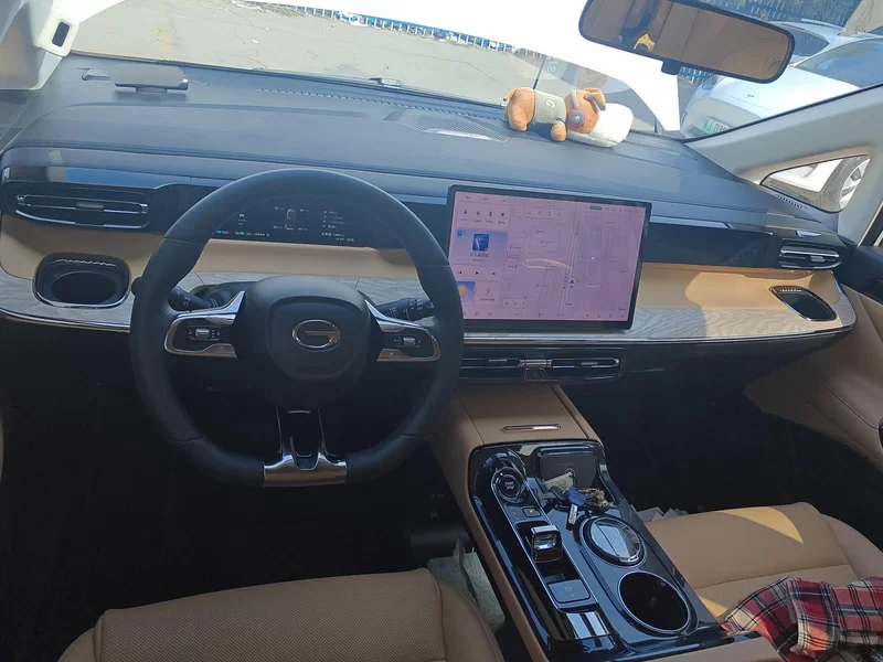 GAC Trumpchi E8 New Energy 2024 car image #13