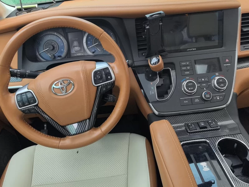 Toyota SIENNA 2018 #13 Toyota SIENNA 2018 صورة سيارة #13