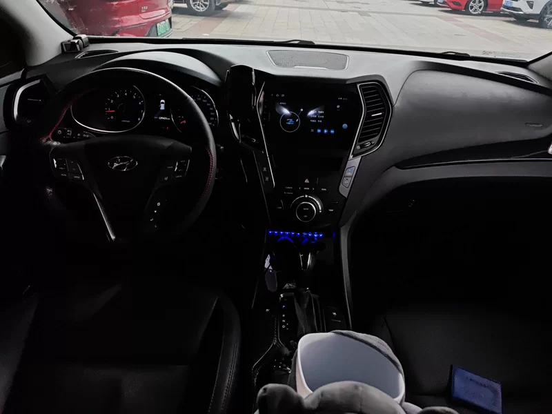 Hyundai Grand Santa Fe 2014 #13 Hyundai Grand Santa Fe 2014 car image #13