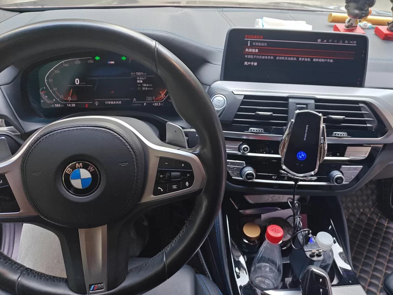 BMW X4 M40i 2020 car image #13