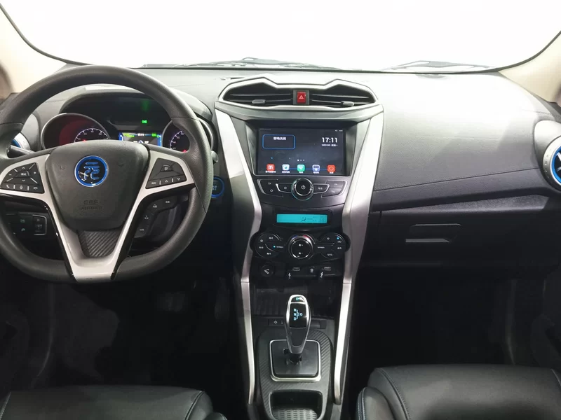 BYD Yuan New Energy 2018 car image #13