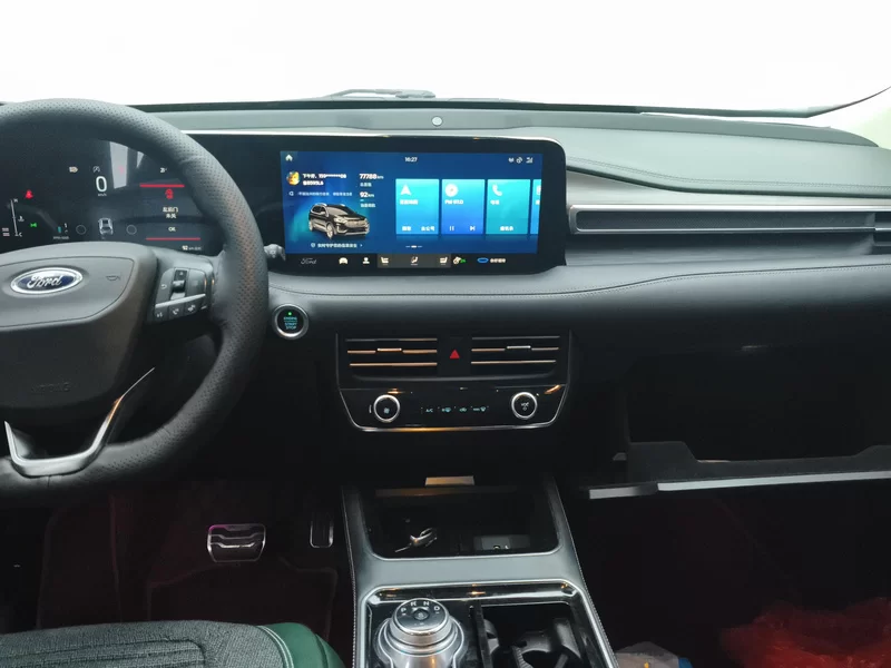 Ford Edge 2021 car image #13