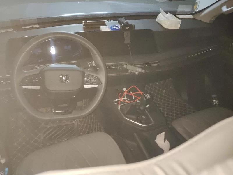 Changan LanTuoZhe 2024 car image #13