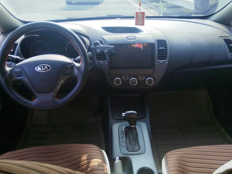 Kia Forte Koup 2014 car image #13