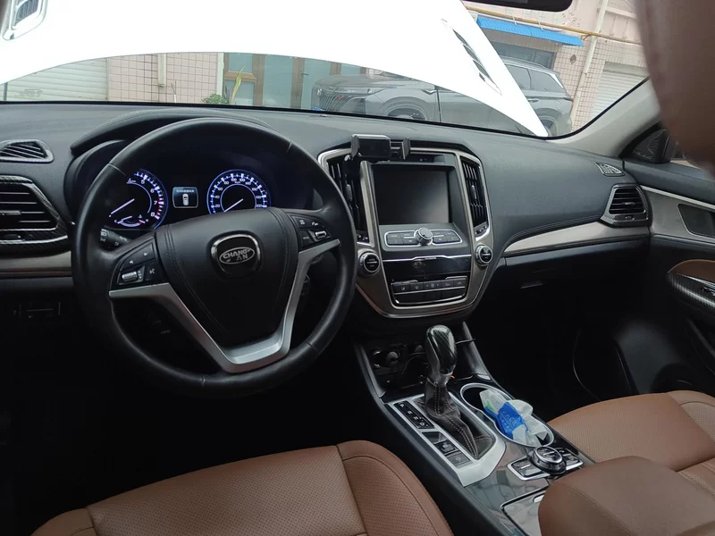 Changan CS95 2018 car image #13