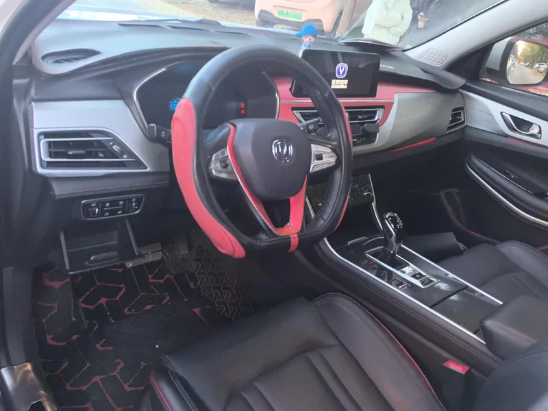 Changan CS75 2018 immagine di auto #13