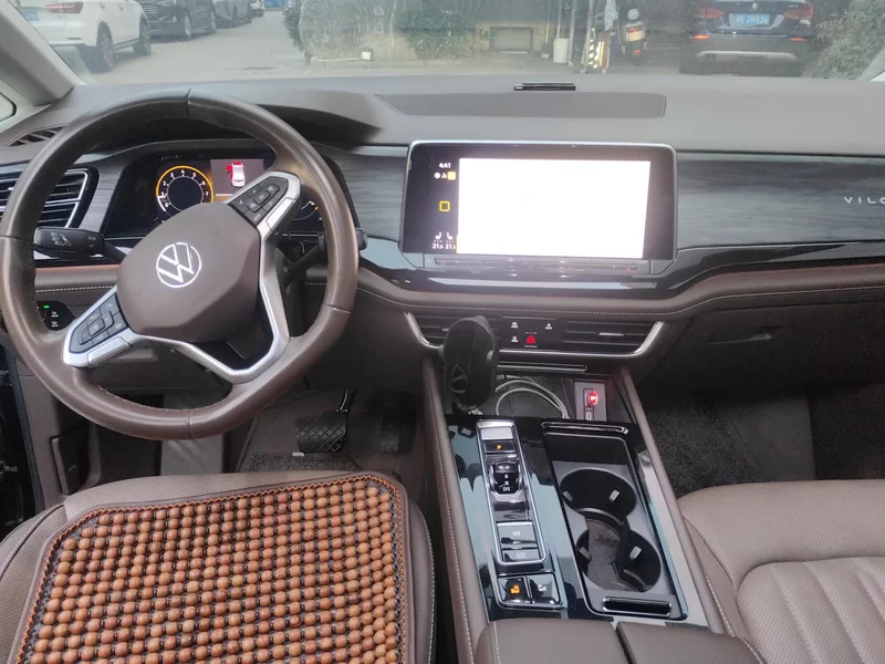 Volkswagen Viloran 2022 car image #13