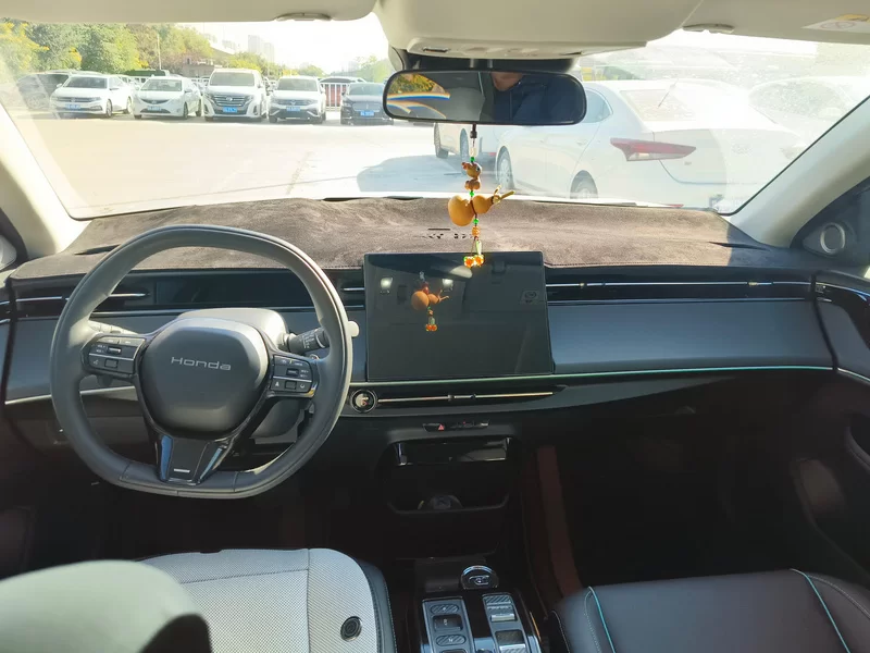 Honda e:NP2 2025 #13 Honda e:NP2 2025 car image #13