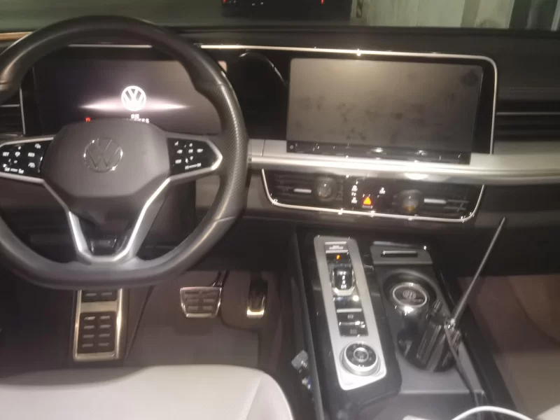 Volkswagen Tavendor 2023 car image #13