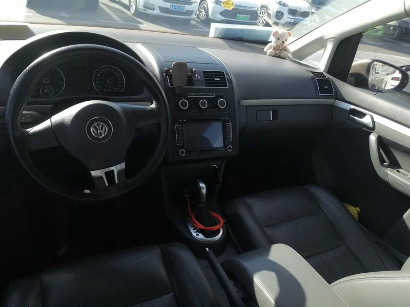 Volkswagen Touran 2016 #13 Volkswagen Touran 2016 car image #13