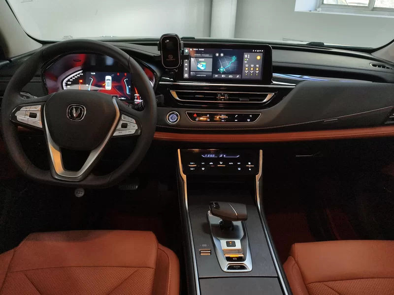 Changan CS75 2025 car image #13