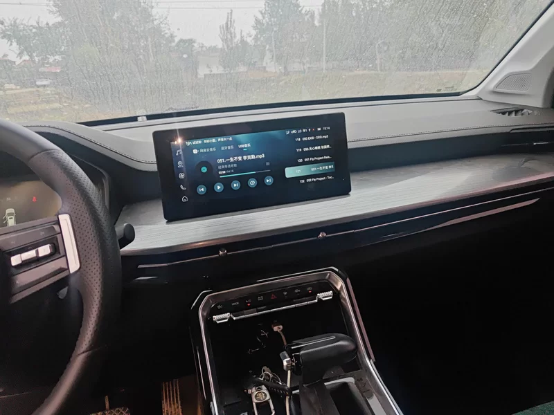 Wuling Asta 2022 car image #13