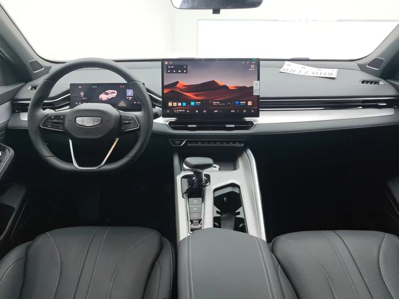 GEELY PrefaceL 2024 car image #13