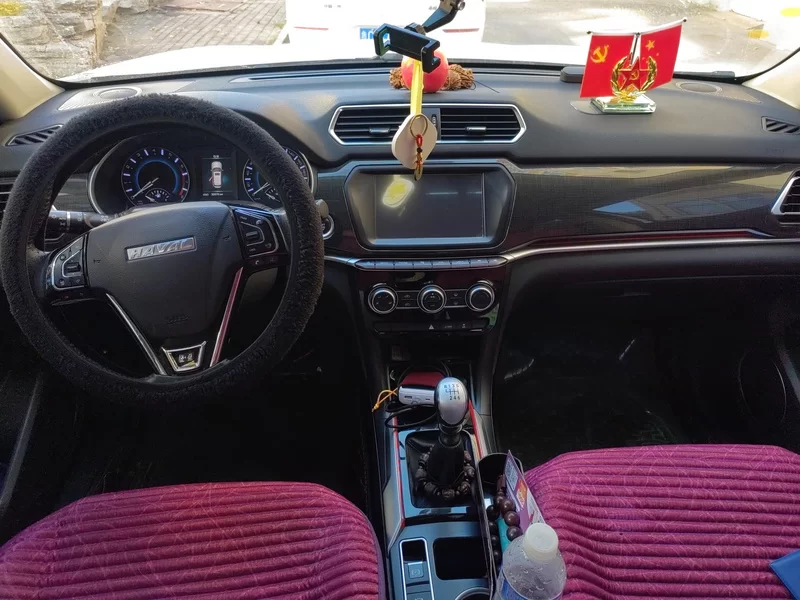 Haval H2 2018 car image #13