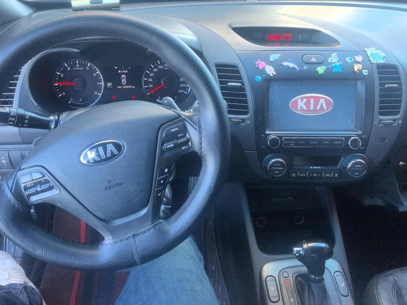 Kia Forte Koup 2015 car image #13