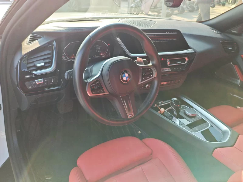 BMW Z4 M40i 2021 car image #13