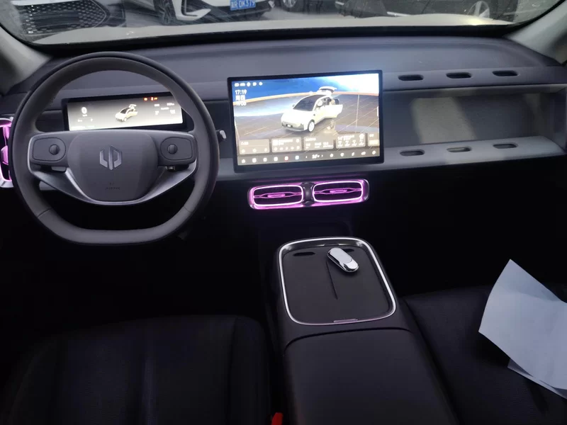 零跑汽车 零跑B10 2025 汽车图片 #13