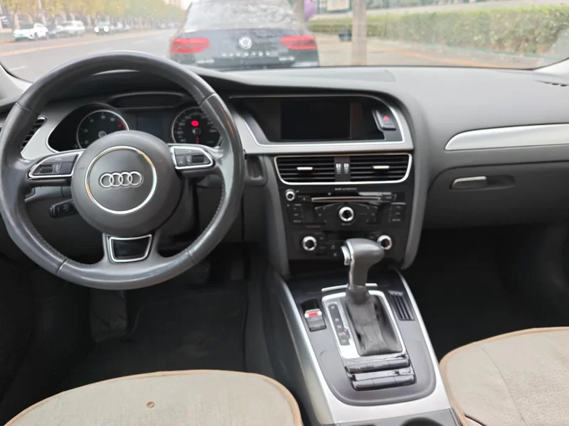 Audi A4 2014 car image #13