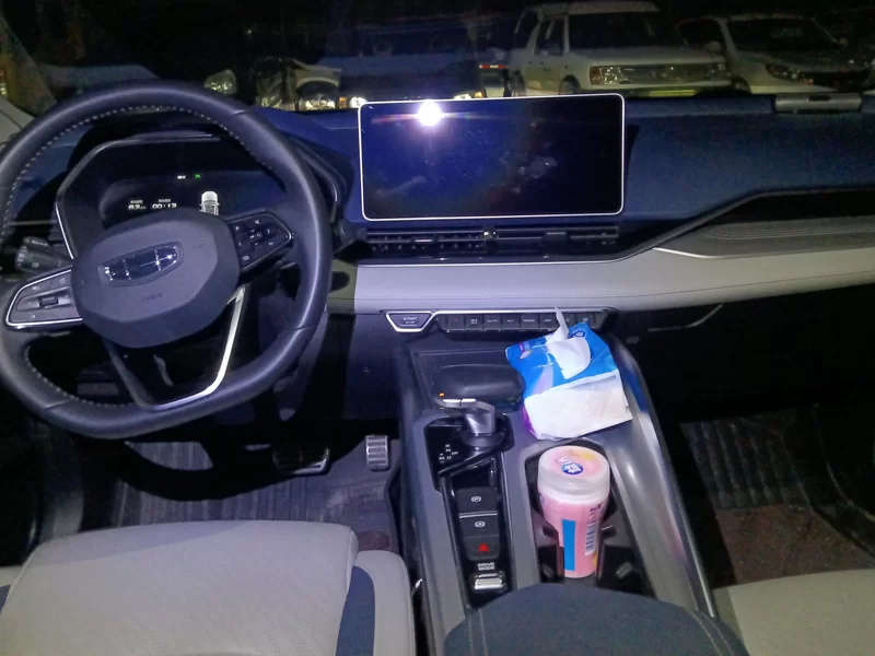 GEELY PrefaceL 2022 car image #13