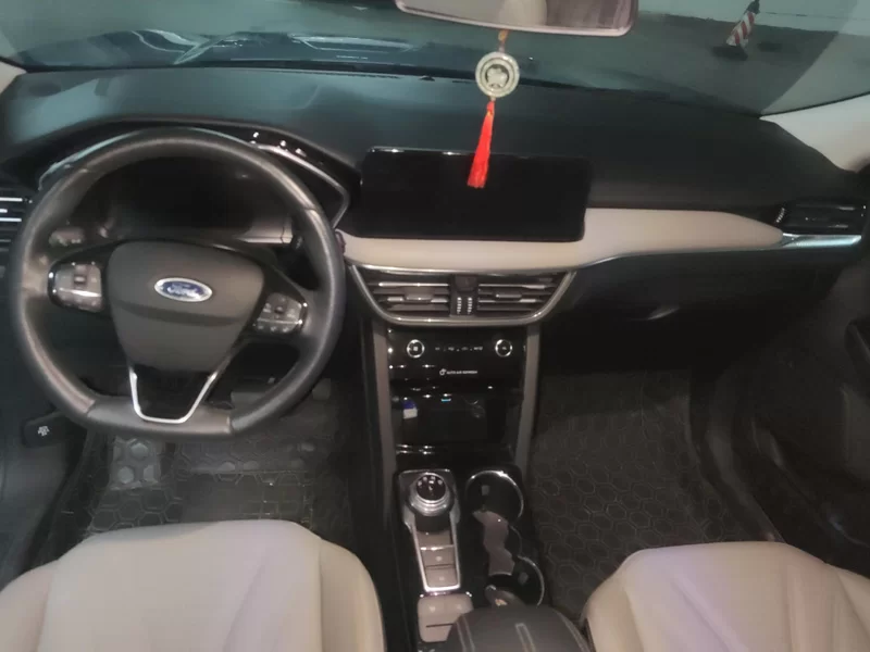 Ford Escape 2020 immagine di auto #13