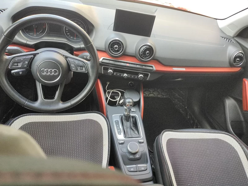 Audi Q2L 2019 immagine di auto #13