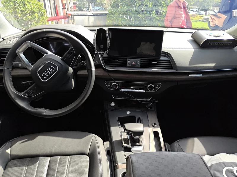 Audi Q5L Sportback 2022 car image #13