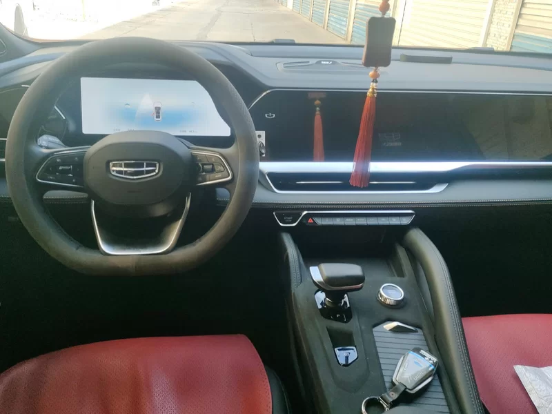 GEELY Monjaro MHEV 2025 car image #13