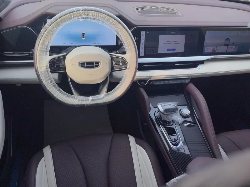 GEELY Monjaro MHEV 2024 #13 GEELY Monjaro MHEV 2024 car image #13