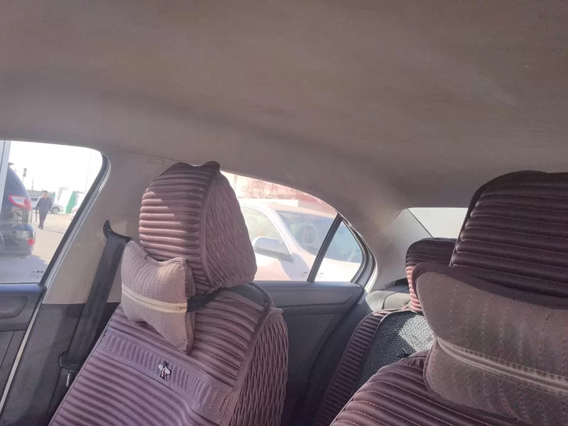 Skoda Rapid 2018 car image #13