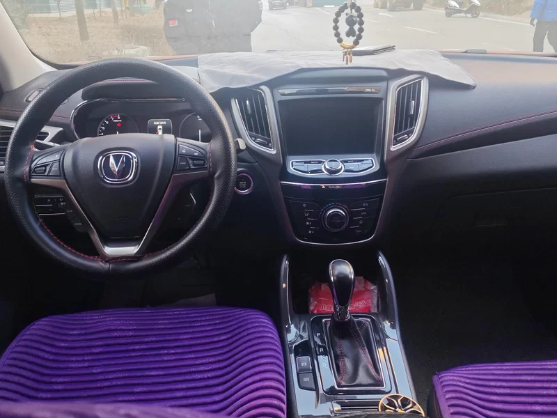 长安 长安CS75 2018 汽车图片 #13