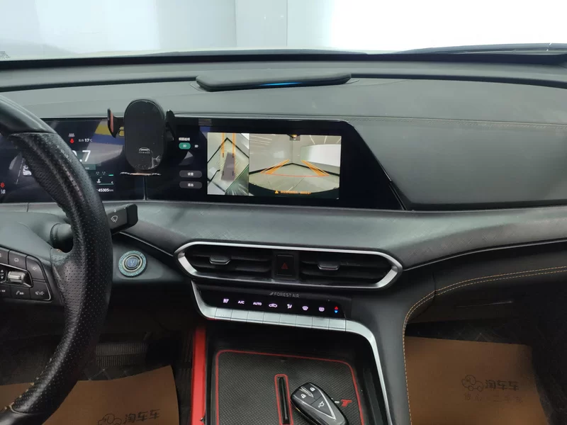 Changan UNI-T 2022 car image #13