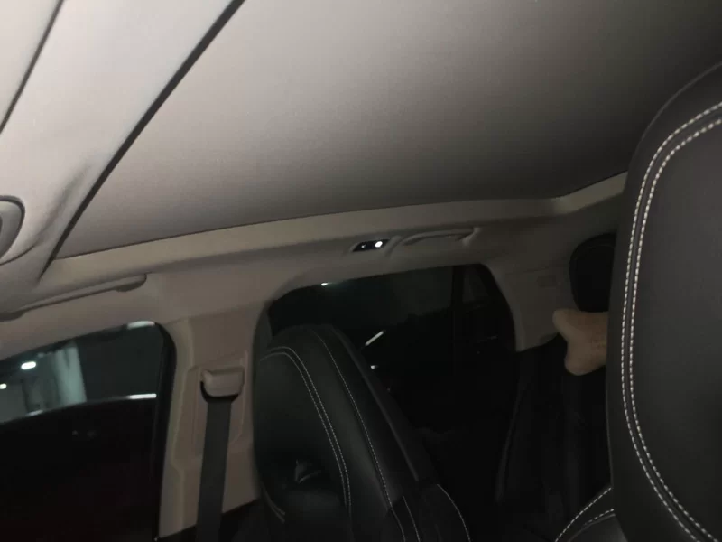 Lynk & Co 01 2018 car image #13