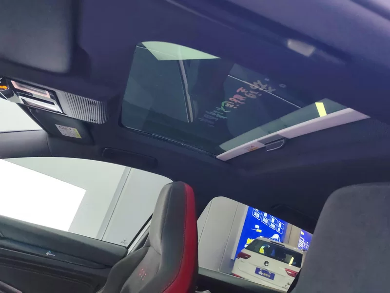 Volkswagen GolfGTI 2023 #13 Volkswagen GolfGTI 2023 car image #13