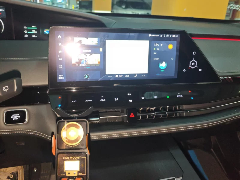 Changan UNI-K iDD 2023 car image #13