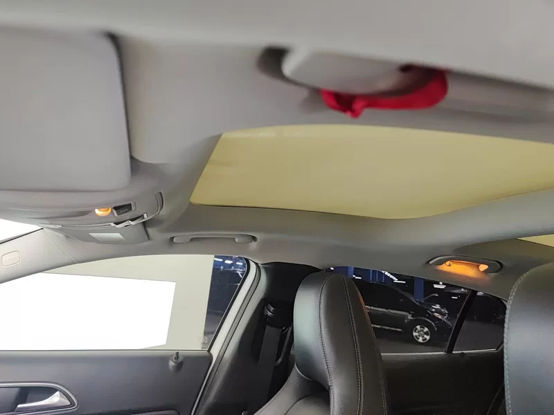 Mercedes-Benz GLA Class 2016 immagine di auto #13