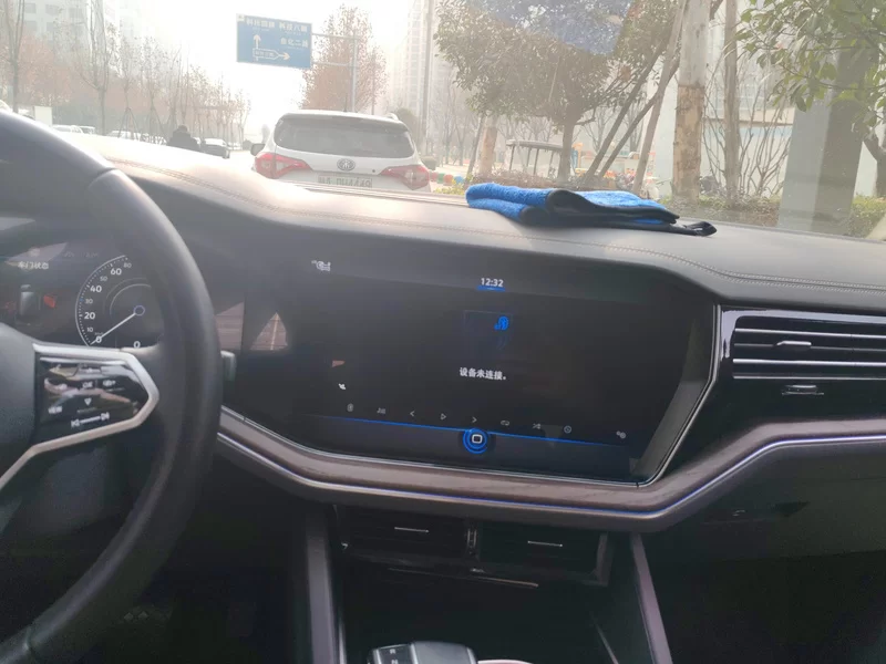 Volkswagen Touareg 2021 car image #13