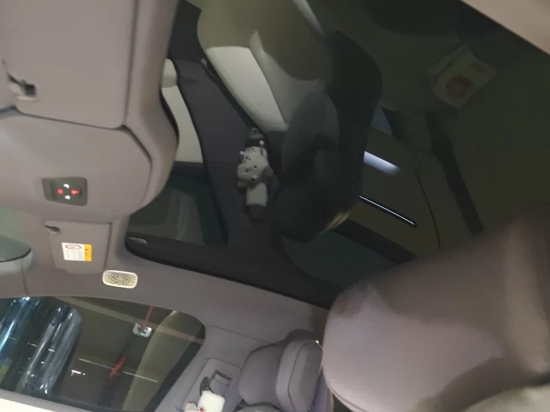 Avatr 06 2025 car image #13