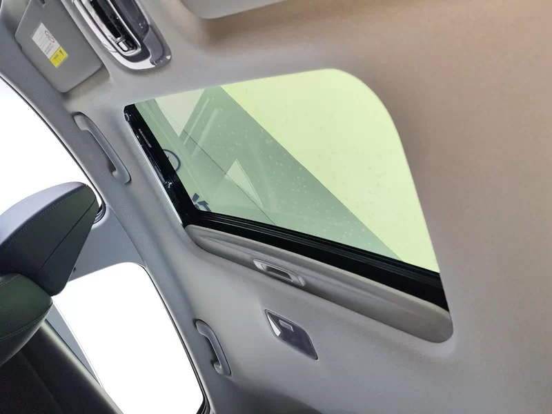 Hyundai Elantra 2023 car image #13