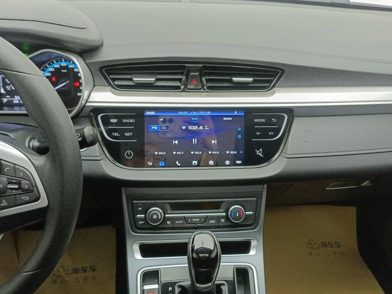 GEELY Emgrand 2020 #13 GEELY Emgrand 2020 car image #13