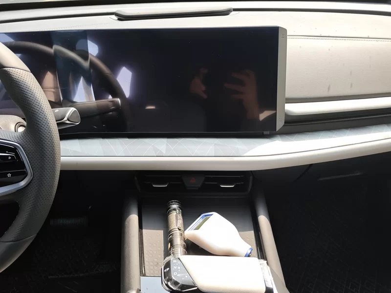 Changan UNI-T 2025 immagine di auto #13