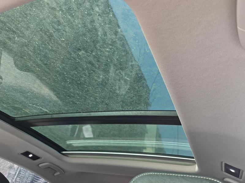 Volkswagen Passat 2022 car image #13