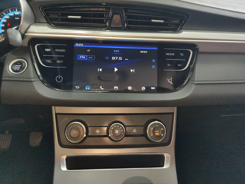 GEELY Emgrand 2020 #13 GEELY Emgrand 2020 car image #13