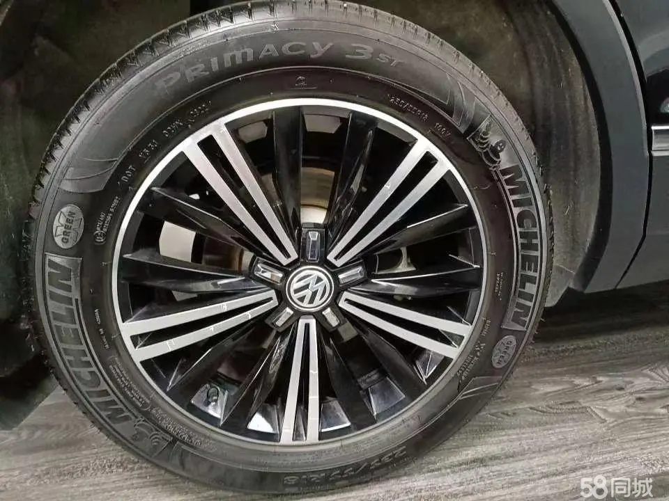 Volkswagen Tiguan L 2020 изображение автомобиля #13