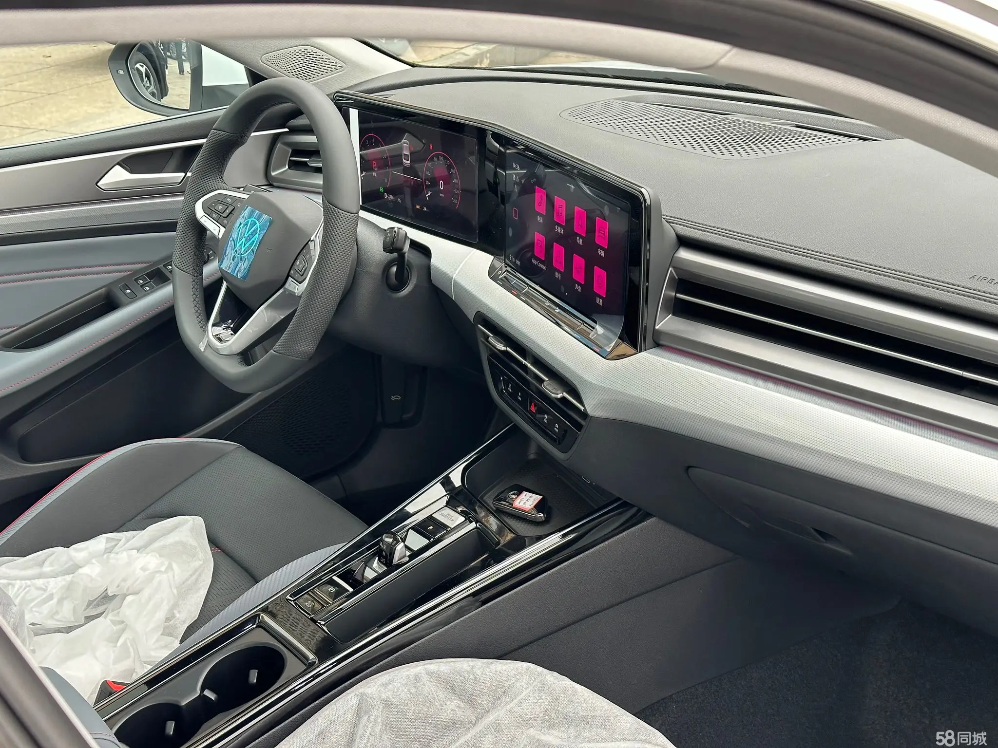 Volkswagen Lamando 2025 car image #13