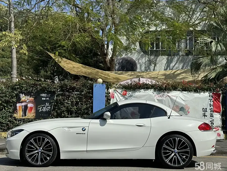 BMW Z4 2011 car image #13