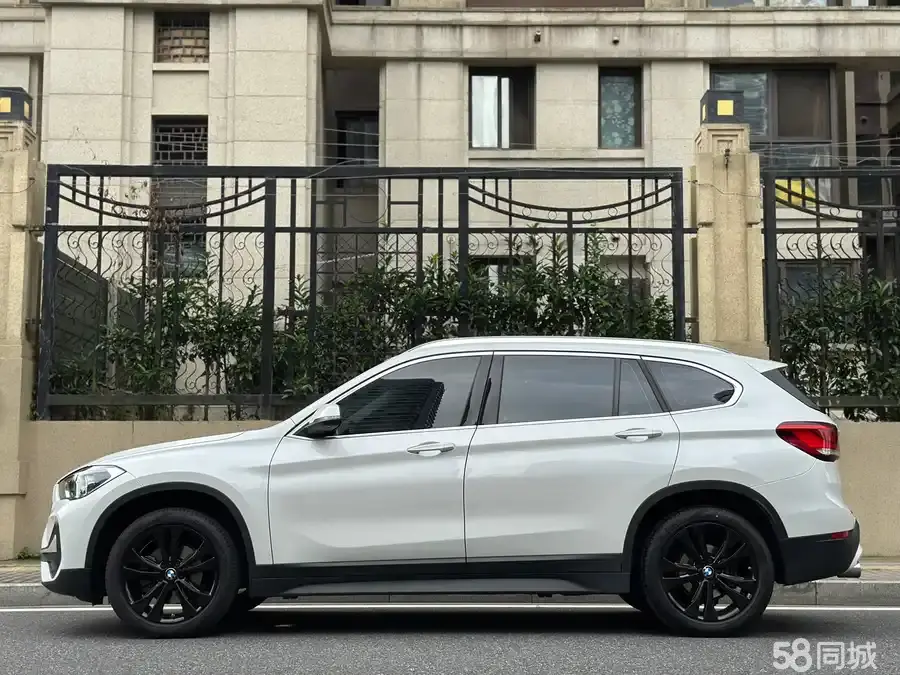 BMW X1 2021 car image #13
