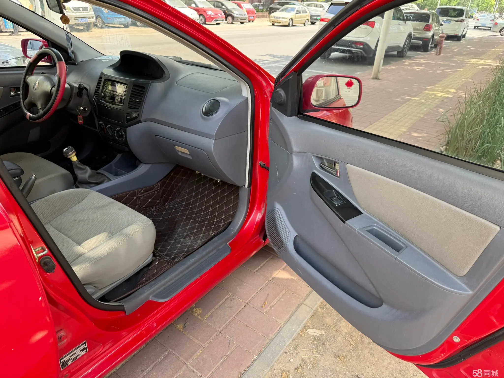 GEELY KingKong 2012 car image #13