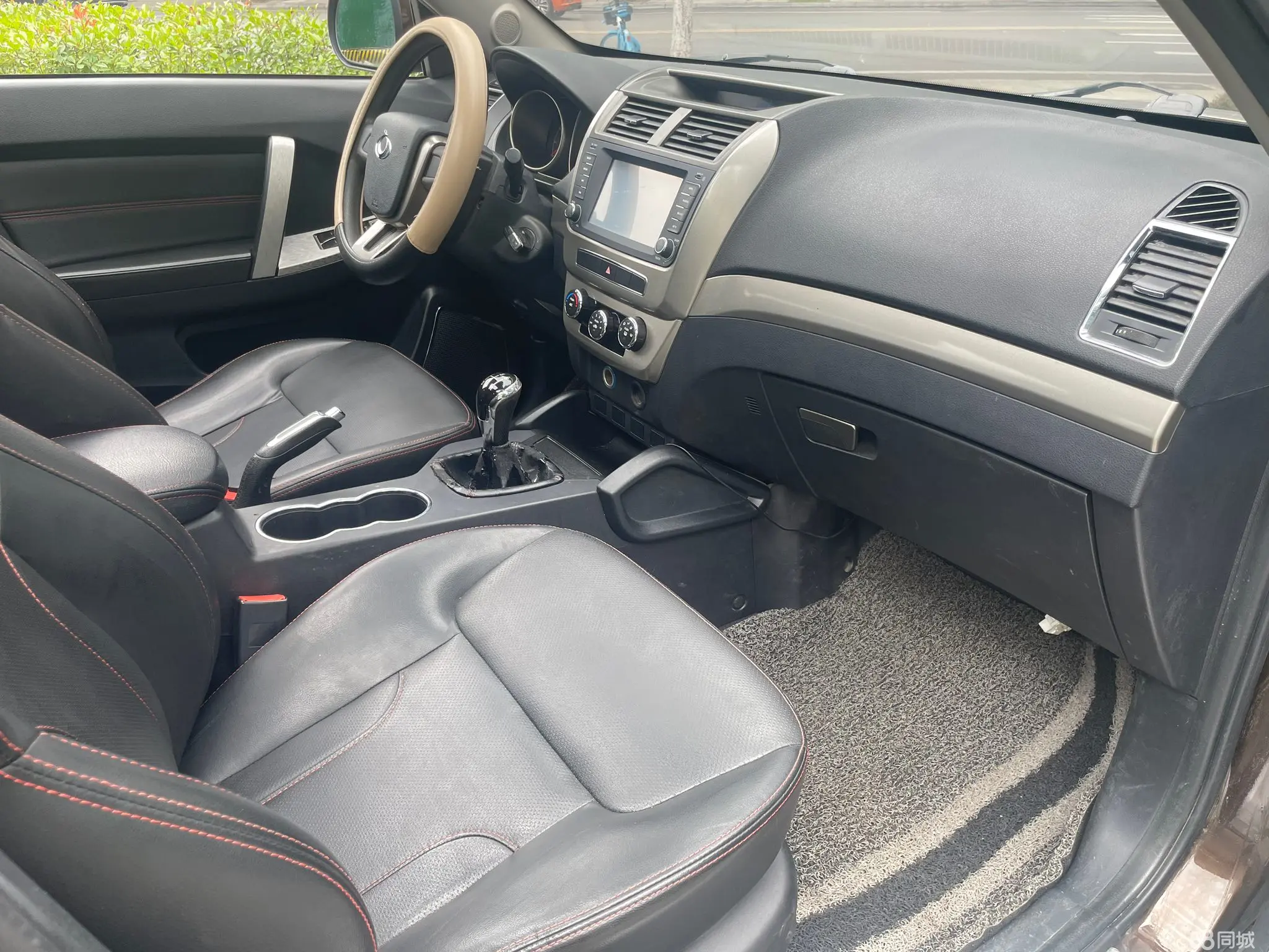 GEELY GX7 2016 car image #13